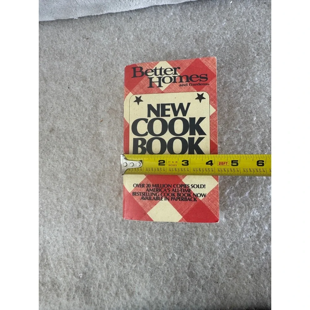 Better Homes and Gardens New Cook Book Vintage Red Gingham Paperback 1500 Recipe